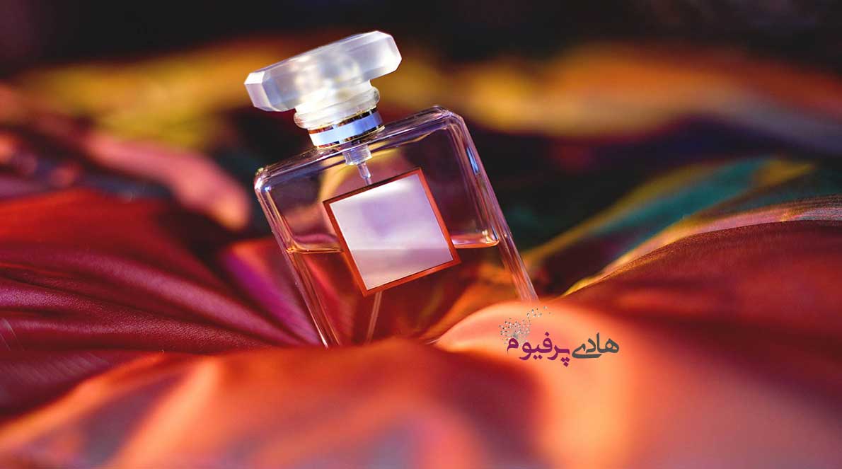 عطر لیلیوم راهنمای خرید و فروش و قیمت انواع عطر های زنانه و مردانه لیلیوم